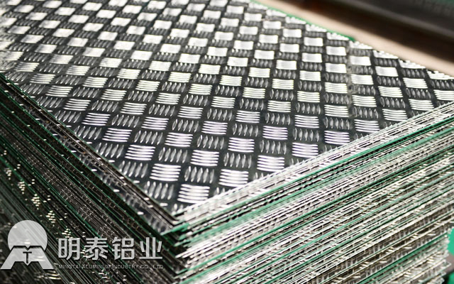 壓花草莓在线观看