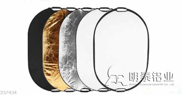 1100草莓在线观看用於反光板