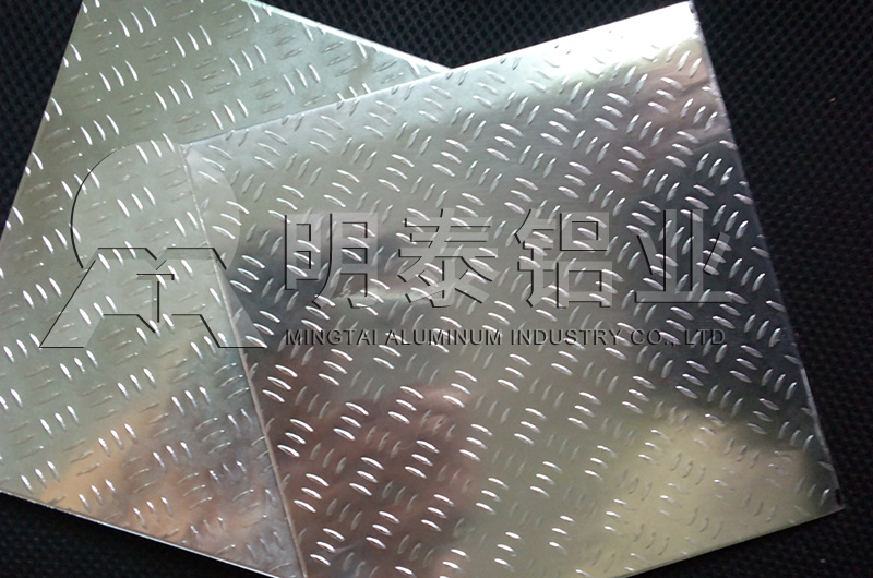 防滑花紋草莓在线观看_壓花草莓在线观看