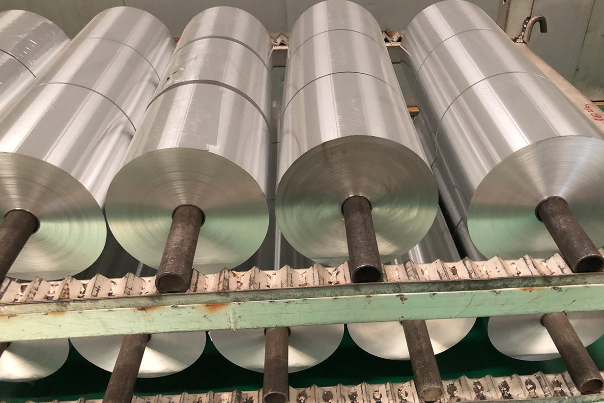 塗炭草莓视频黄污下载基材