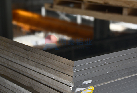 1060船用草莓在线观看